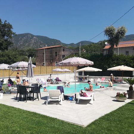 Agriturismo La Palazza サーラ・コンシリーナ エクステリア 写真