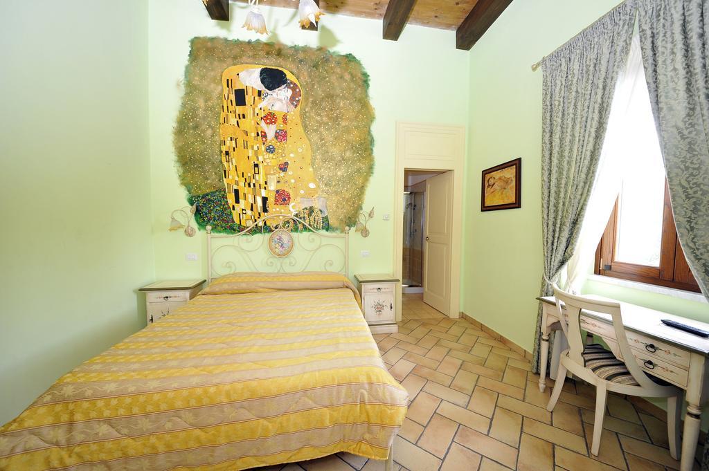 Agriturismo La Palazza サーラ・コンシリーナ エクステリア 写真
