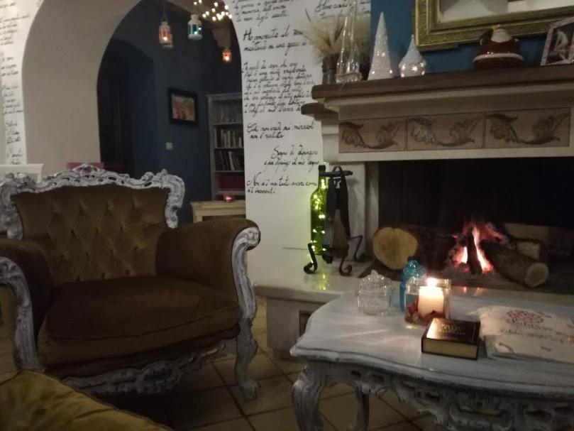 Agriturismo La Palazza サーラ・コンシリーナ エクステリア 写真